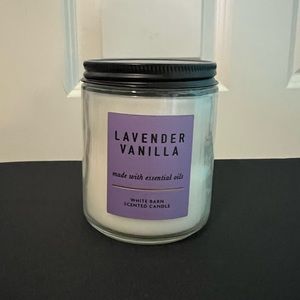 White Barn Single Wick Candle (Lavender Vanilla)